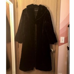 Black Full-Length Faux Fur Pamela McCoy Winter Coat Size Large